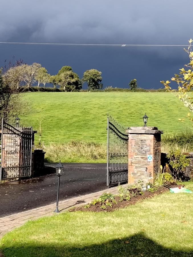 Rossclare Lodge Enniskillen Bagian luar foto
